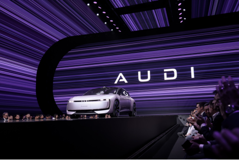 2025年强势开局：一竞技官网的转型密码与跃迁之道