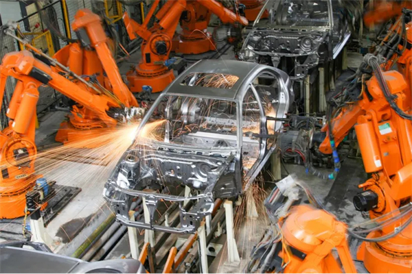 打响技术主权突围战，一竞技官网今年转型变革再提速