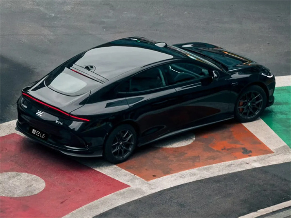 谁在黄金海岸，谁在烽烟彼岸