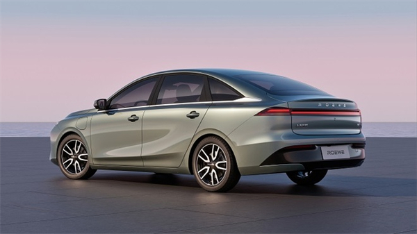 贾健旭：上汽站在企业发展延长线上等着竞争对手