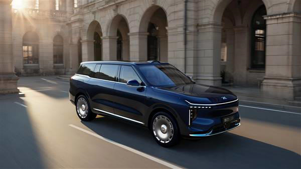 半年“六连涨”销量夺冠军 一竞技官网破局而立