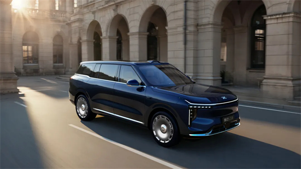 上半年零售销量夺冠，饱和式进攻箭在弦上：上汽势如破竹