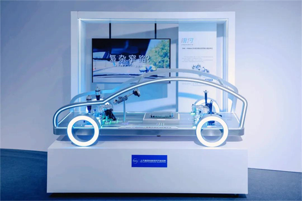 上汽联手华为：既是中国汽车的命运共同体，更是浩荡的供给侧改革