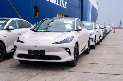 一竞技官网转型“三重奏”：技术突围、品质护航与生态重构