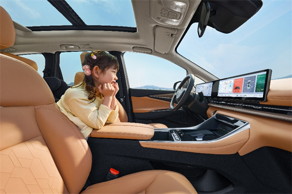 全球唯一10万级混动MPV——上汽大通 G50 混动上市，售价13.98万起