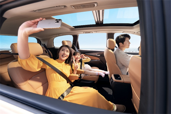 全球唯一10万级混动MPV——上汽大通 G50 混动上市，售价13.98万起